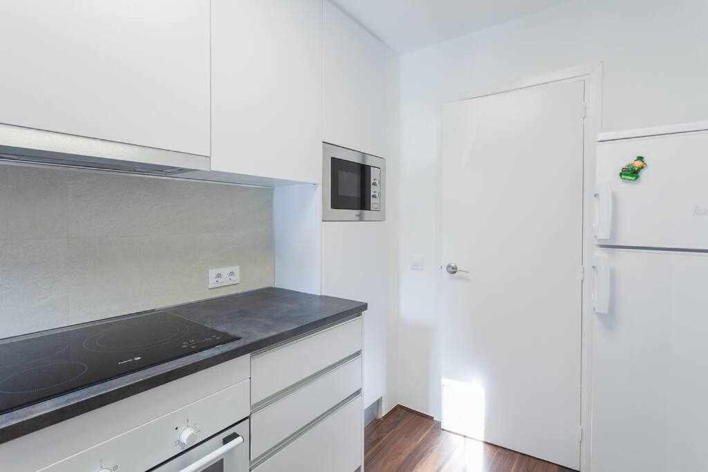 Apartamento Para 4 Con Terraza En El Centro ジローナ エクステリア 写真