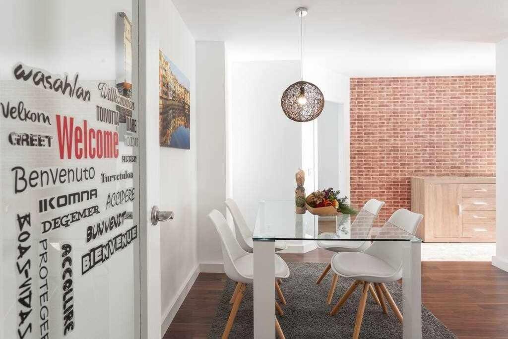 Apartamento Para 4 Con Terraza En El Centro ジローナ エクステリア 写真