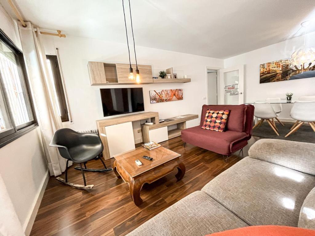 Apartamento Para 4 Con Terraza En El Centro ジローナ エクステリア 写真