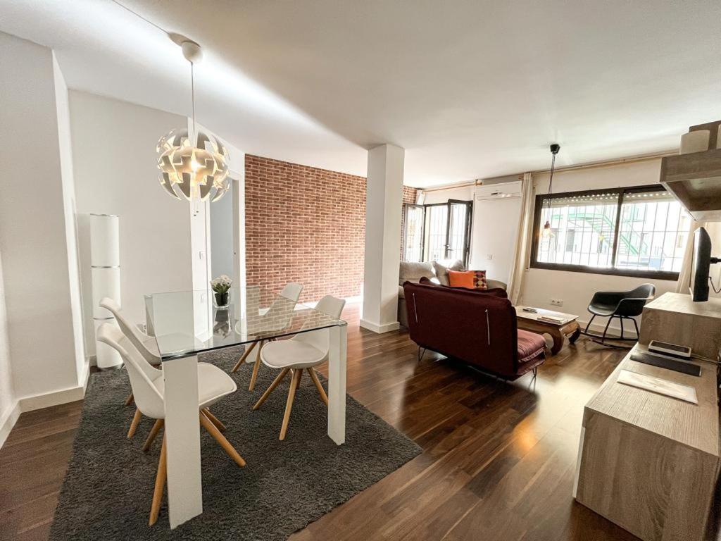 Apartamento Para 4 Con Terraza En El Centro ジローナ エクステリア 写真